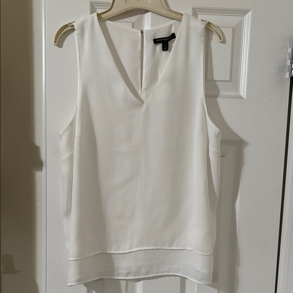Banana Republic White Sleeveless Blouse